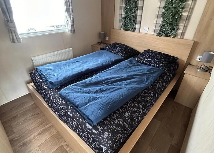 Mikas Mit Flussblick *