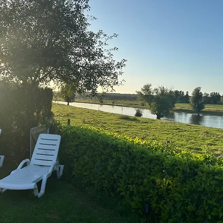 Mikas Mit Flussblick Chalet *