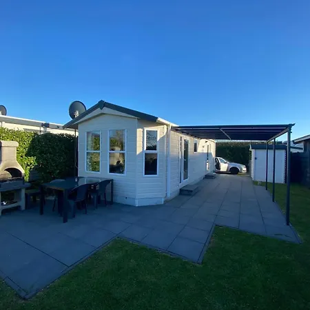 Mikas Mit Flussblick Lathum