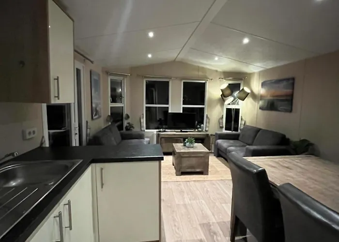 Chalet Mikas Mit Flussblick Lathum