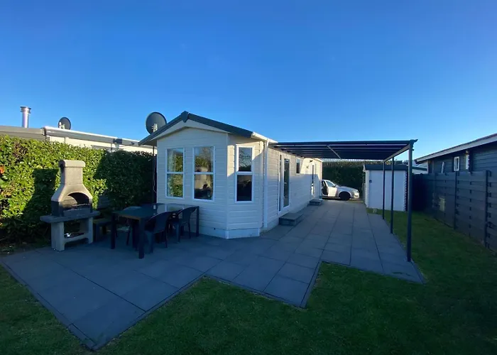 Mikas Mit Flussblick Lathum